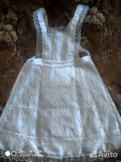 Школьный фартук