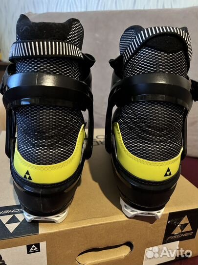 Лыжные ботинки fischer rc3 новые