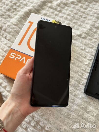 TECNO Spark 10 Pro, 8/128 ГБ