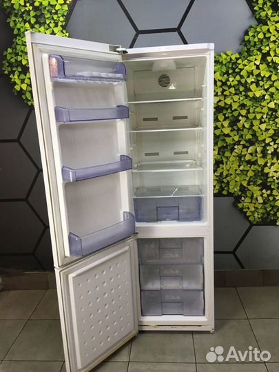 Холодильник б/у beko CMV5229221W