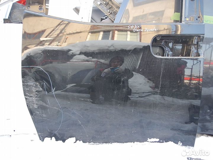 Дверь передняя левая Hyundai Staria