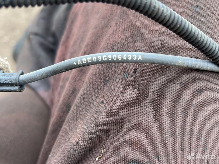 Датчик распредвала VAG 03G906433A