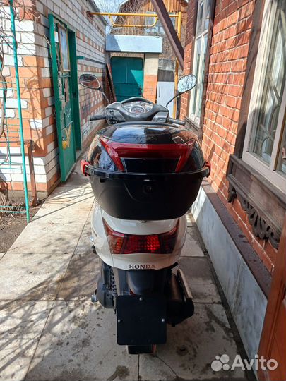 Мопеды и скутера