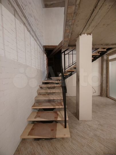 3-к. квартира, 125 м², 1/5 эт.