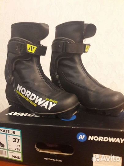 Лыжные ботинки Nordway RS skate JR 37 размер
