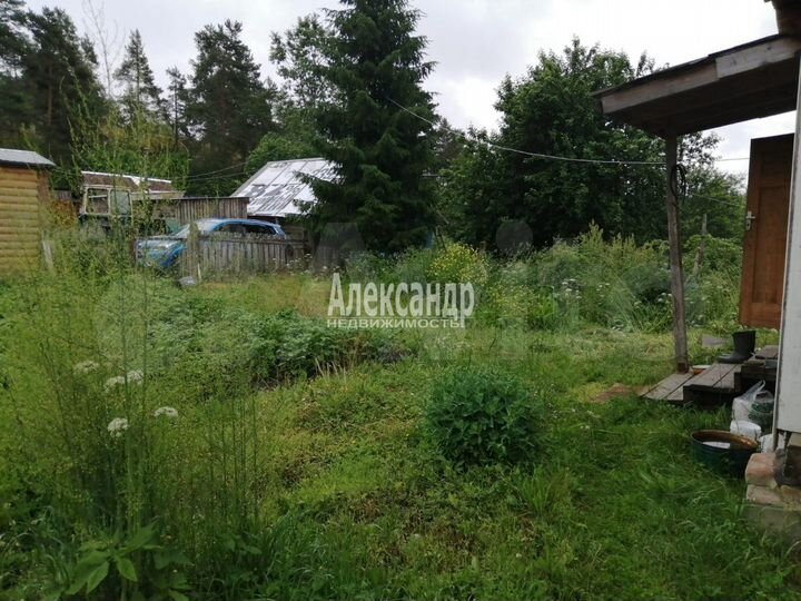 Дом 56 м² на участке 8 сот.