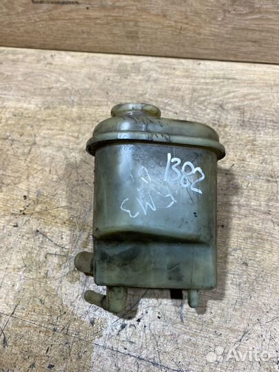 Бачок гидроусилителя Ford Mondeo 3 B82