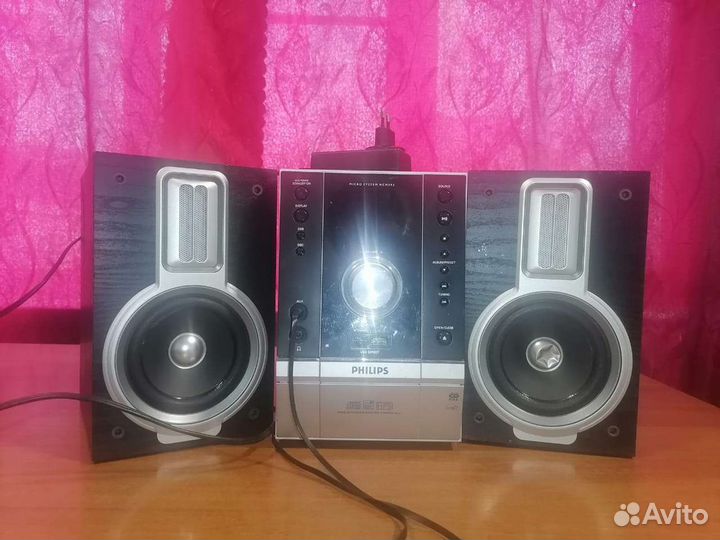 Музыкальный центр philips