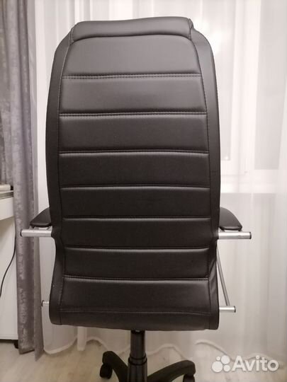 Компьютерное кресло