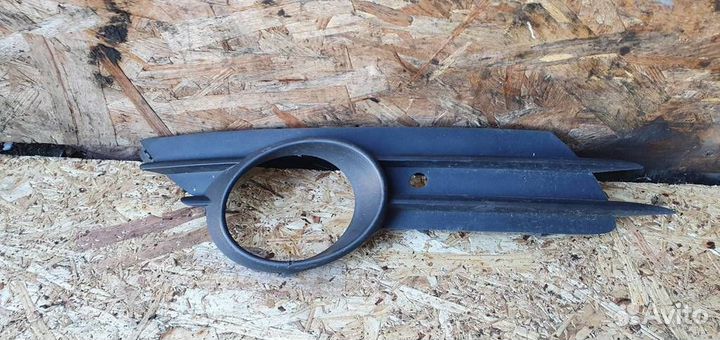 Решетка в бампер правая Opel Corsa D 2006-2015