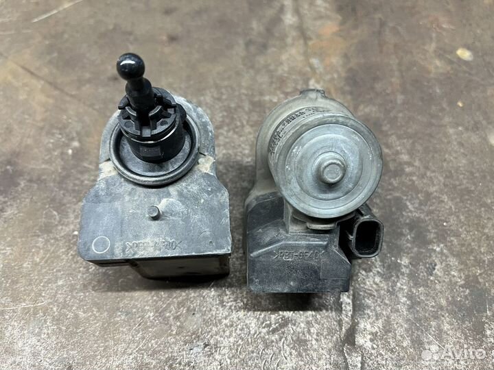 Корректор фар toyota land cruiser 200 правый