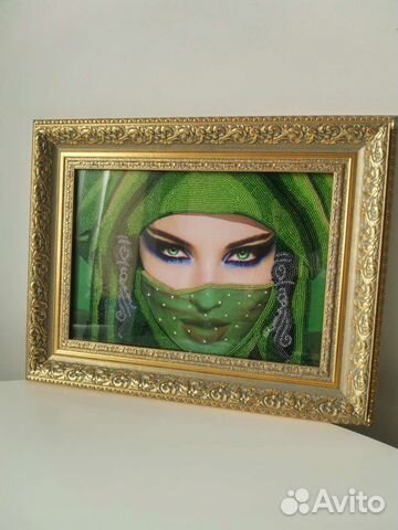 Картина, вышитая бисером