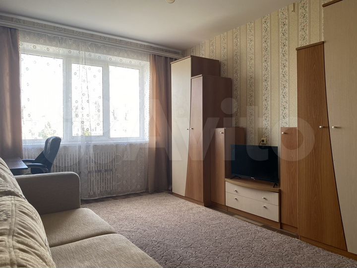 2-к. квартира, 54 м², 10/10 эт.
