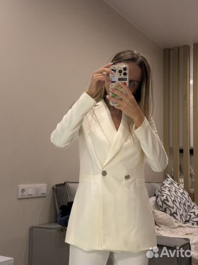 Брючный костюм женский