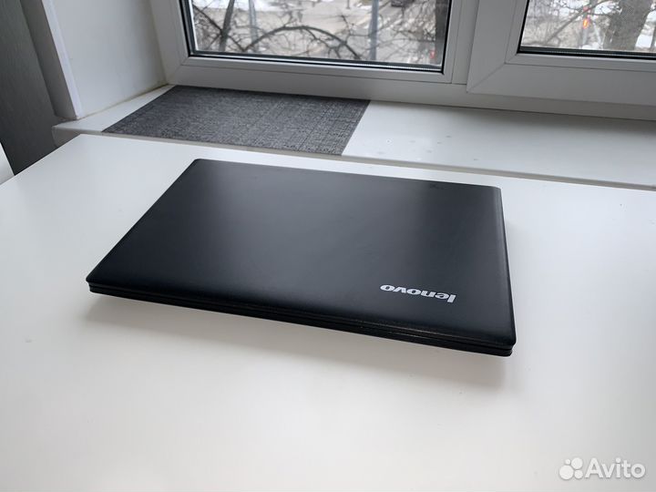 Большой 17, Lenovo, 8gb, SSD+HDD, работа/учеба