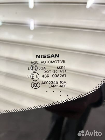 Лобовое стекло Nissan Teana J32