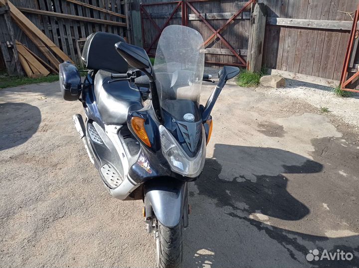 Большой скутер