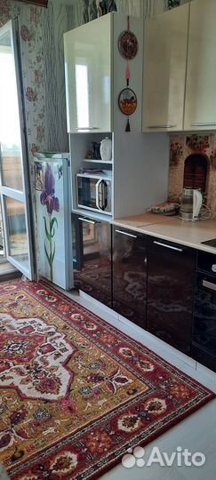 Продаю кухонный гарнитур новый