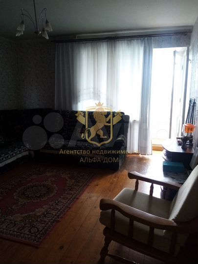 Комната 24 м² в 4-к., 10/10 эт.