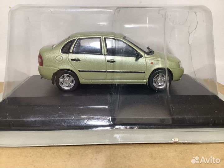 Модель автомобиля LADA kalina 1:43 деа