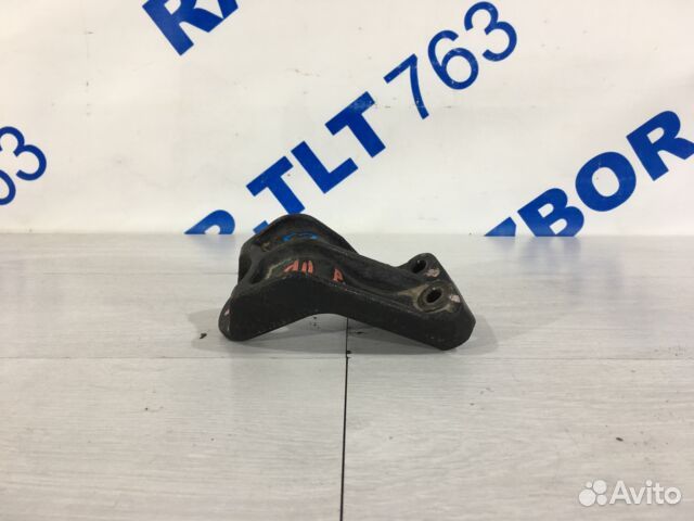 Кронштейн опоры двигателя правый KIA ceed JD рест