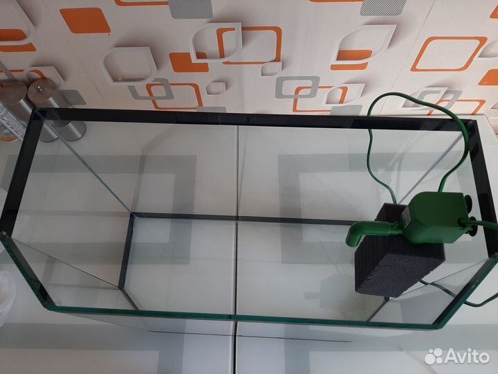 Аквариум 30л +фильтр +грунт