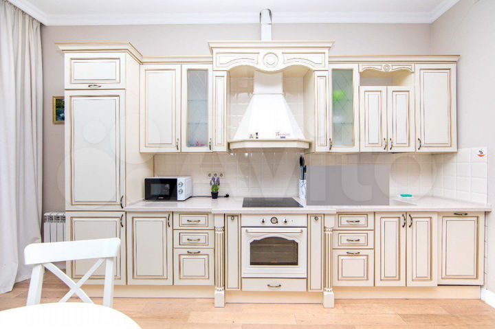 3-к. квартира, 95 м², 3/17 эт.