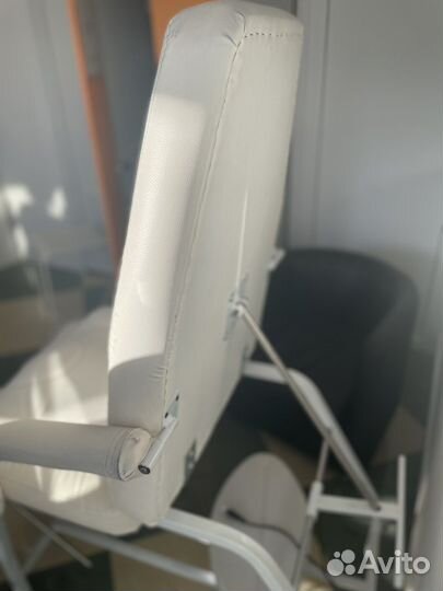 Косметологическое кресло