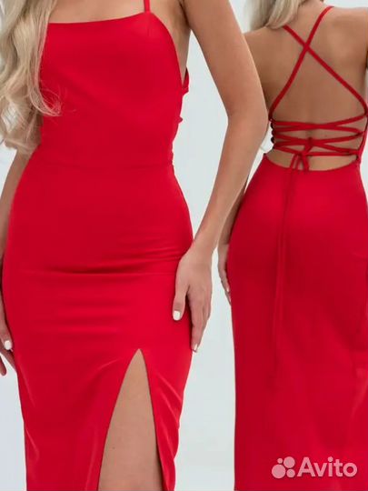 Красное платье с открытой спиной