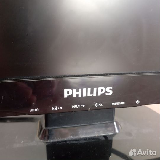 Монитор Philips 22