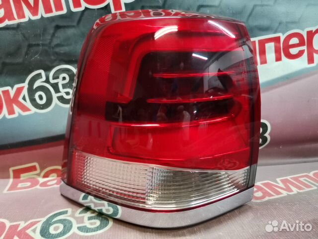Фонарь задний левый Toyota Land Cruiser
