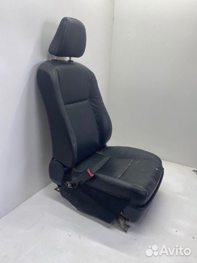 Сиденье переднее левое Toyota Camry V50 2011-2014
