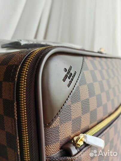 Дорожный чемодан Louis Vuitton