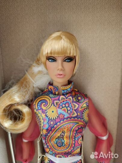 Poppy Parker Enlightened in India