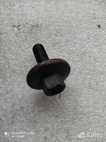 Болт коленвала Renault Arkana