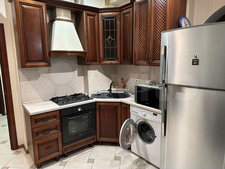 2-к. квартира, 65 м², 6/8 эт.