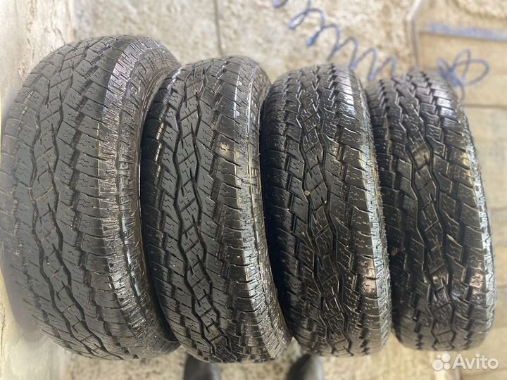 Toyo Open Country A/T Plus 215/70 R16