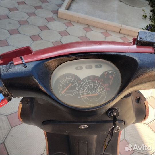 Скутер 80кубов