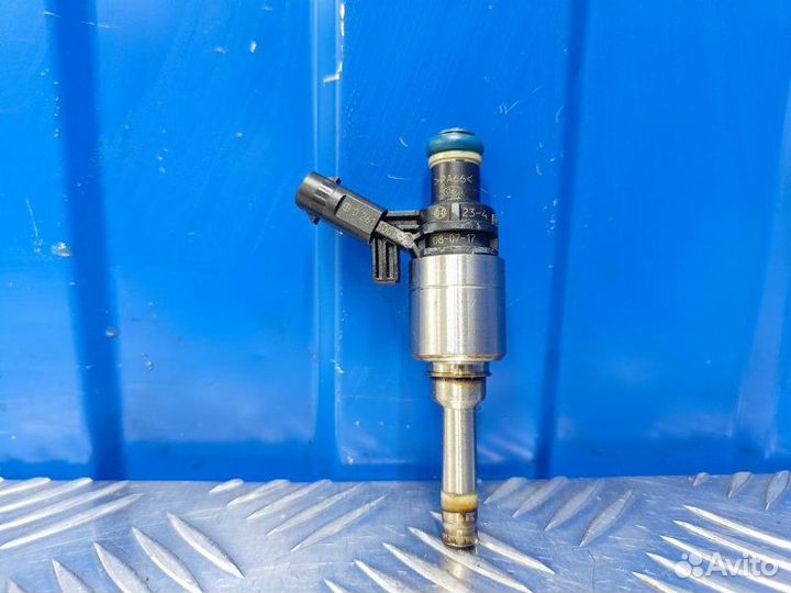 Форсунка Audi A4 B8 1.8 CDH 2009