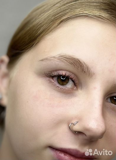 Модель Наращивание ресниц