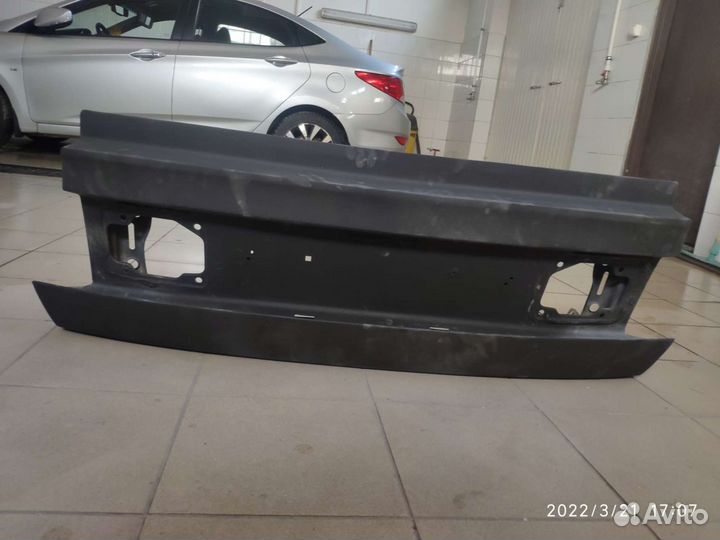 Крышка на багажник Ауди 80 В3