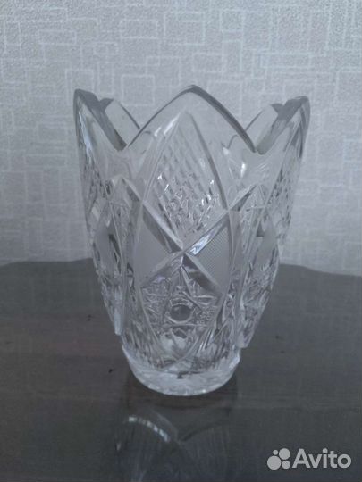 Хрустальная ваза