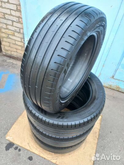 Nokian Tyres Hakka Black 2 SUV 235/60 R18