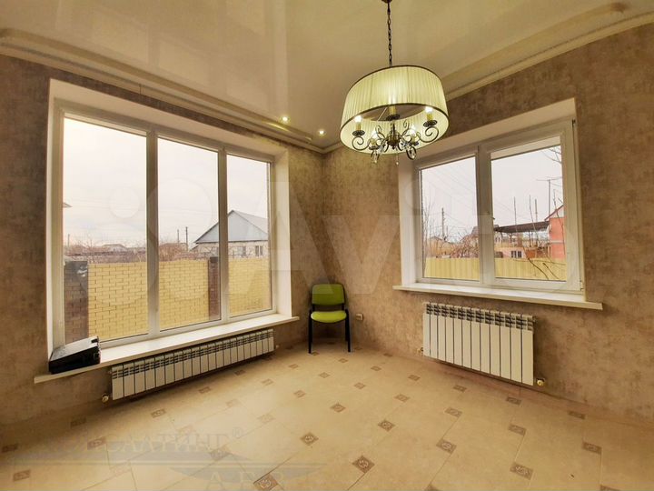 Дом 400 м² на участке 7,3 сот.