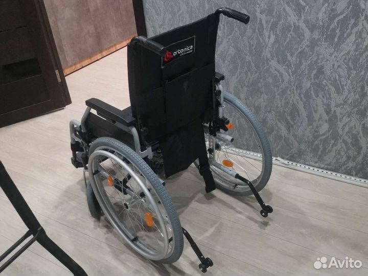 Кресло коляска для инвалидов