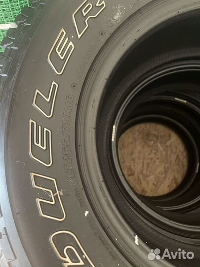 Bridgestone Dueler A/T 265/75 R16