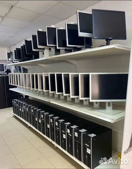 Компьютерный стол