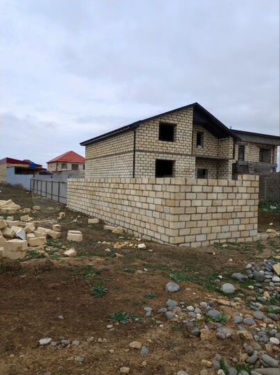 Дом 185 м² на участке 4,5 сот.