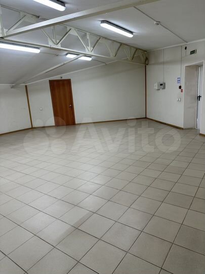 Торговая площадь, 183 м²