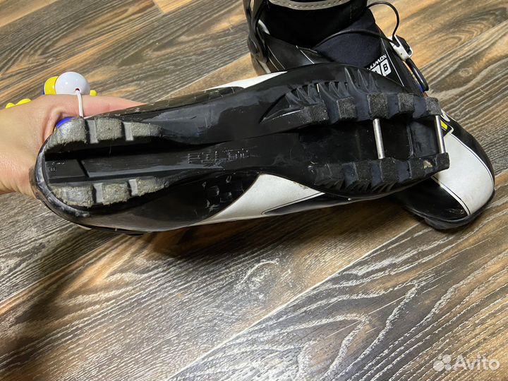 Лыжные ботинки salomon коньковые